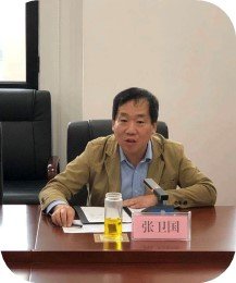 立项项目负责人以及课题组重要成员出席